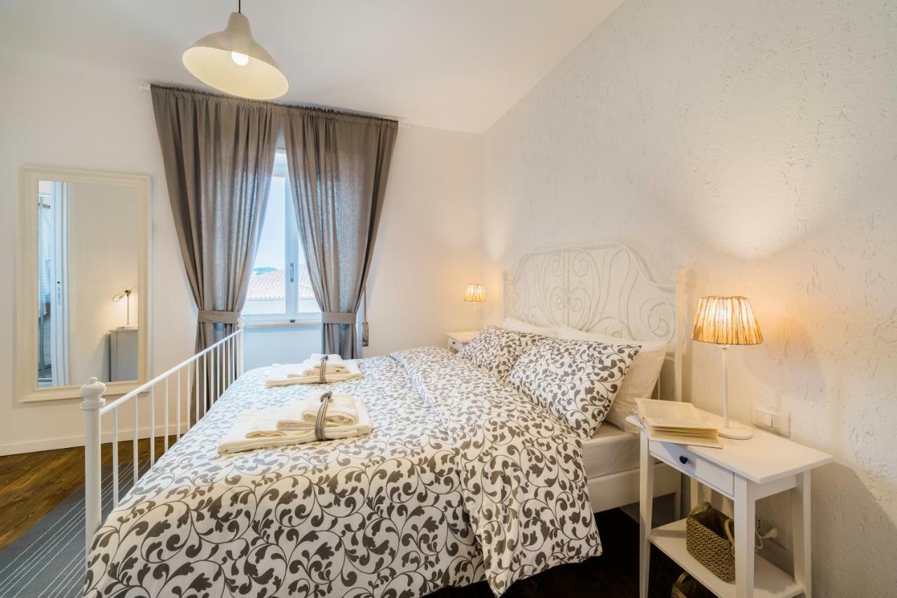 White Rooms Sabaudia Luaran gambar